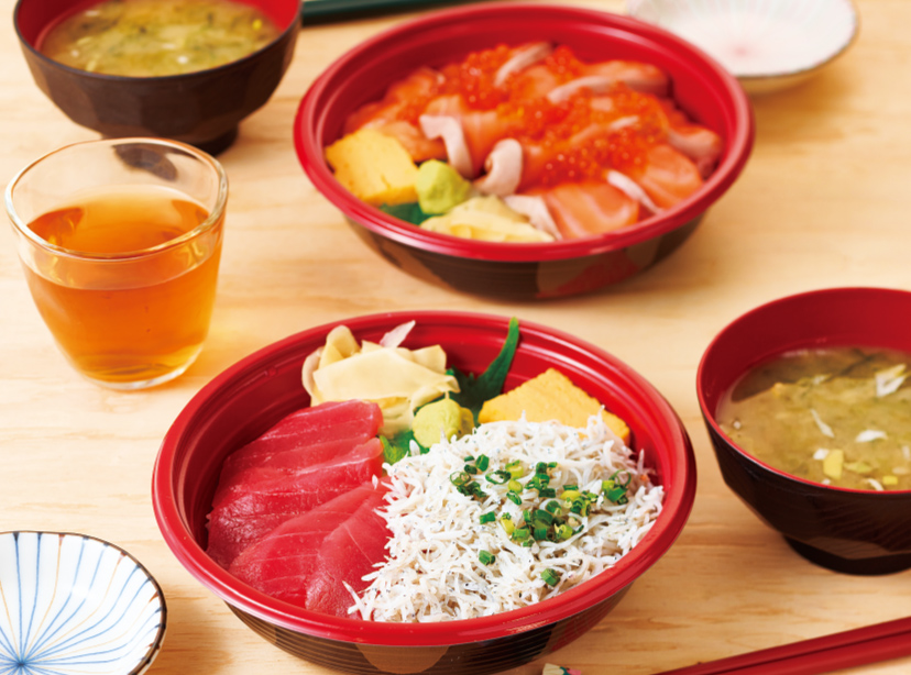 [茅ケ崎 海ぶね] まぐろとしらすの2色丼、サーモンといくらの2色丼